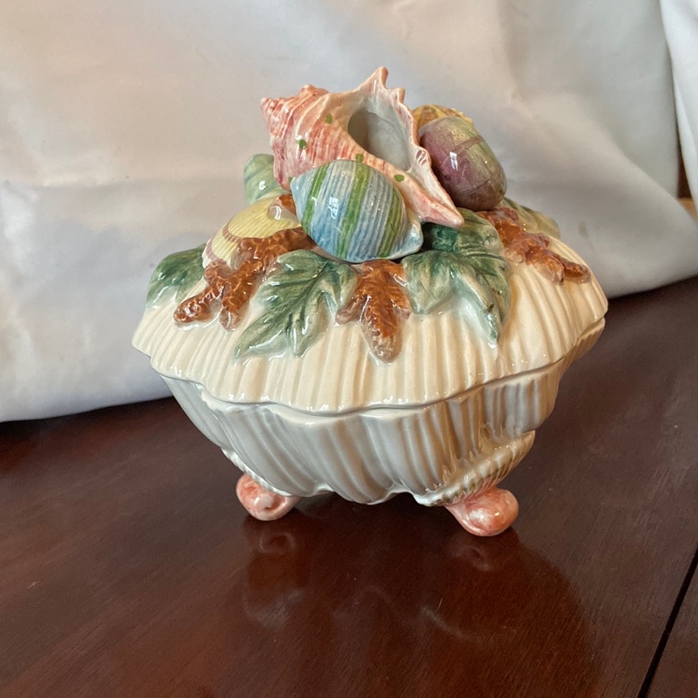 Fitz & Floyd oceana trinket box
